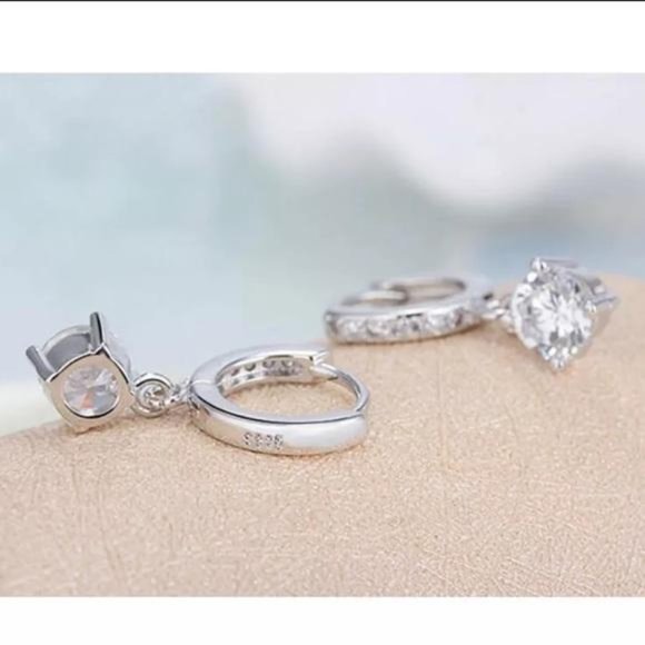 SOLITAIRE 925 SILVER DIAMOND DROP HOOP EARRINGS, NICE EARRINGS, CUTE EARRINGS - Picture 6 of 7